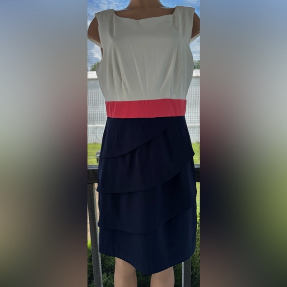 Dressbarn Red and Black Strapless Sheath Cocktail Dress - Picture 1 of 9